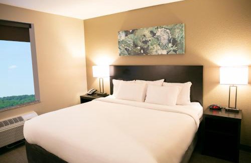 Millersburg Hotel | Berlin Encore Hotel & Suites