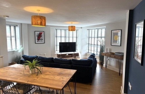 Southampton City Centre Apartment | Bernard Point