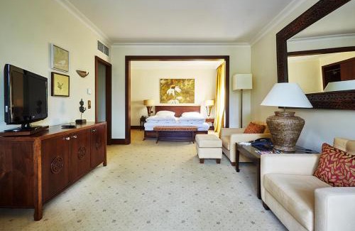 Charlottenburg-Wilmersdorf Hotel | Bernstein Hotel Villa Kastania