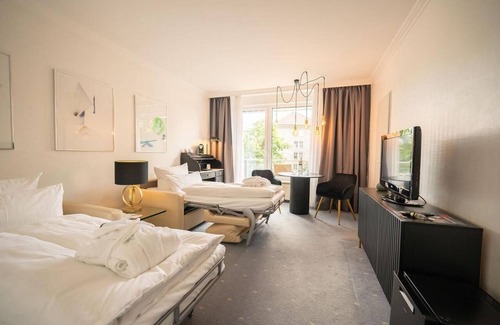 Charlottenburg-Wilmersdorf Hotel | Bernstein Villa Kastania