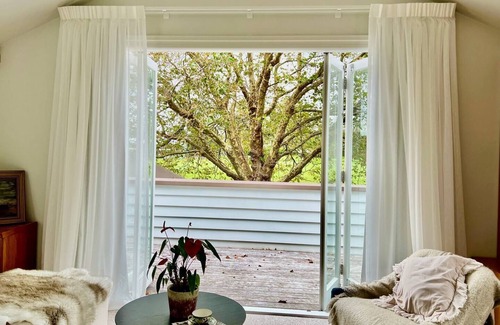 Devonport House | Bespoke Stays - Coastal Christmas Villa