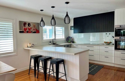 Takapuna House | Bespoke Stays - Townhouse by the Sea