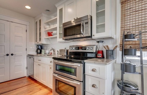 St. Augustine Beach House | 💲BEST BEACH💲 Gorgeous Ocean Views - Renovated Like POTTERY BARN - Beach Steps Away