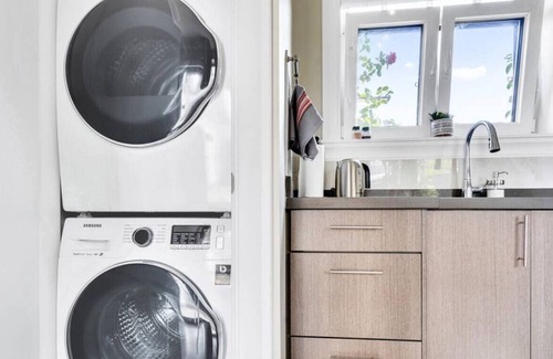 Arbutus Ridge House | Best Coach House On the West Side of Vancouver