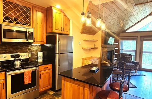 River Run Condo | Best deck view of River Run ski slope 1 min walk to gondola/village 2 bed 2 bath