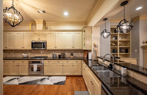 The Galleria House | Best Location in Houston - Very spacious house - Close to everything