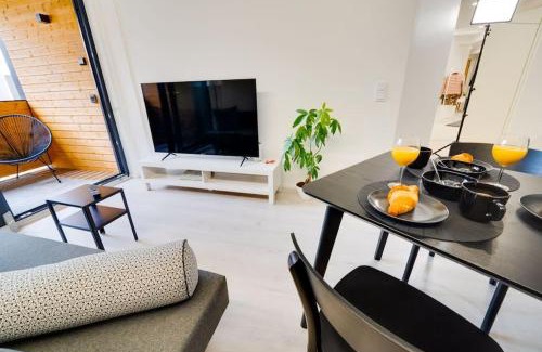 Tampere Apartment | Best location in Tampere! Modern city apartment, 2rooms, kitchen and balcony