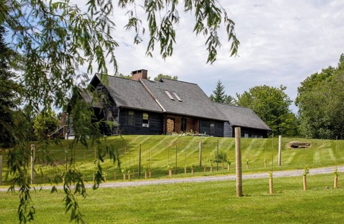 Moscow House | Best Location! Mountain Retreat on 7 Acres w/Pond