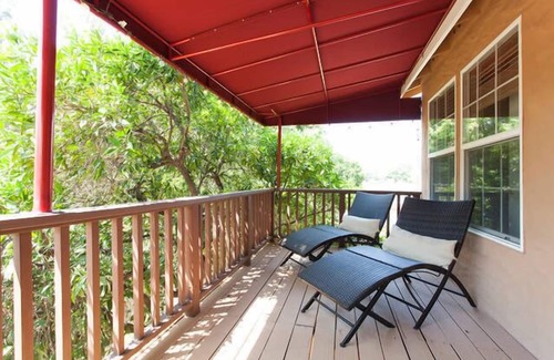 Willow Glen House | Best Location - Walk to Downtown Willow Glen - Cozy Covered Balcony