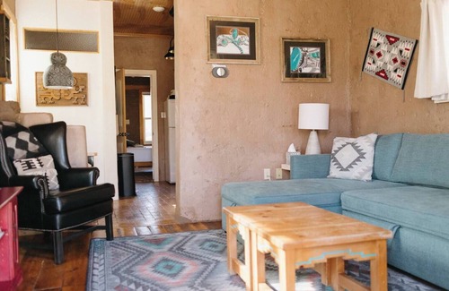 Old Town House | Best Location/Walkable Neighborhood/Gated Parking