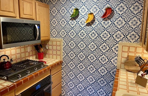 Northeast Santa Fe House | Best of Both Worlds: Quiet Oasis near Santa Fe Plaza