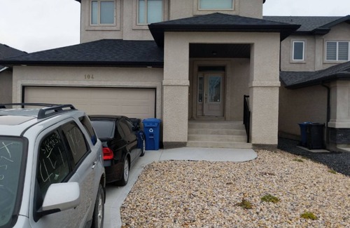 Winnipeg House | Best place to stay and enjoy your money