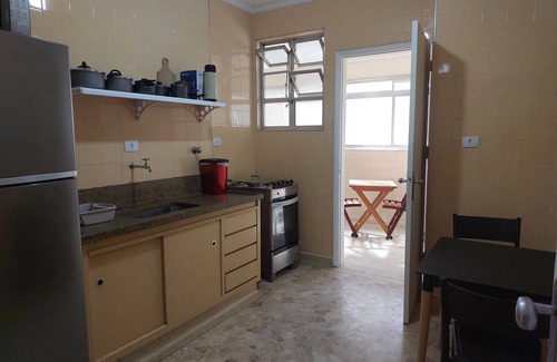 Gonzaga Apartment | Best point of the Gonzaga, building facing the sea, private garage, 3 malls .