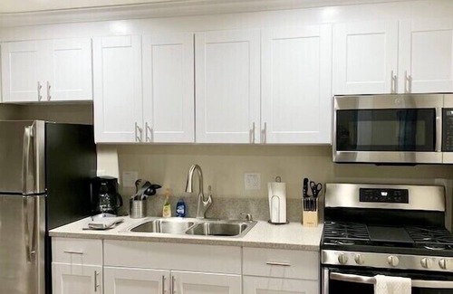 Huntington Beach Apartment | Best reviews! 30day+ ok. Steps to the beach! A/C, kid/pet friendly w/parking.