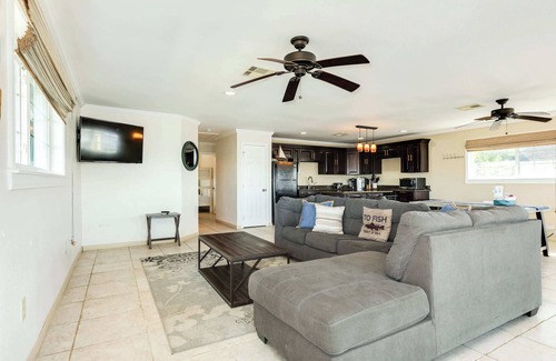 San Luis House | Best Sunset & Fishing Spot on the Bay!