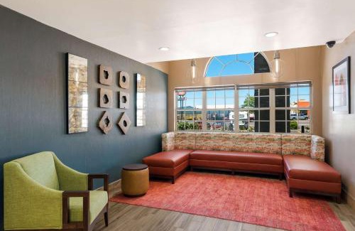 Flagstaff Hotel | Best Western Bellemont Shadow Mountain Inn