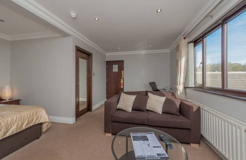 Low Moor Hotel | Best Western Bradford Guide Post Hotel