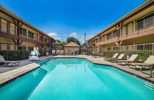 Corona Hotel | Best Western Corona Hotel & Suites