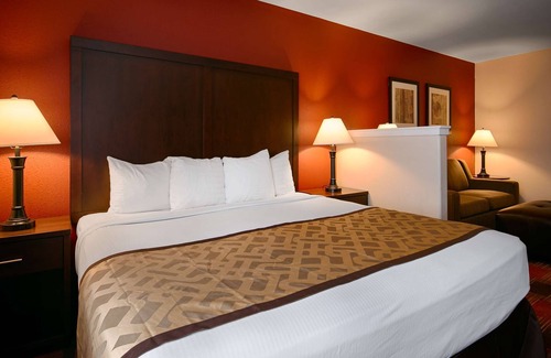 Dallas Hotel | Best Western Dallas Inn & Suites