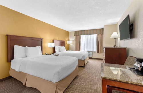 Central Colorado Springs Hotel | Best Western Executive Inn & Suites
