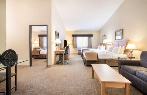 Hill City Hotel | Best Western Golden Spike Inn & Suites