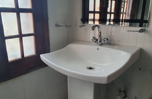 Booni House | Best Western Guest House