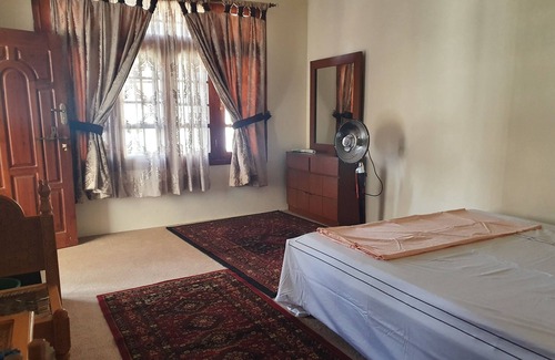 Booni House | Best Western Guest House