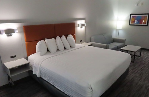 Broussard Hotel | Best Western Heritage Inn & Suites