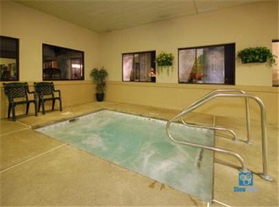 Byron Hotel | Best Western Inn & Suites