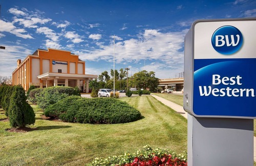 Elk Grove Village Hotel | Best Western O'Hare/Elk Grove Hotel