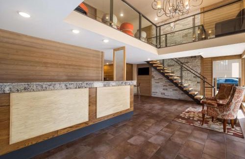 Pinnacles Entrance Badlands Hotel | Best Western Plains Motel