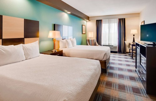 Clarksville Hotel | Best Western Plus Atrium Inn & Suites