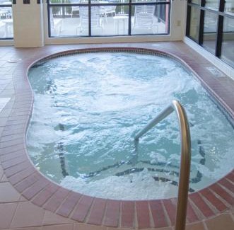 Bentonville Hotel | Best Western Plus Castlerock Inn & Suites