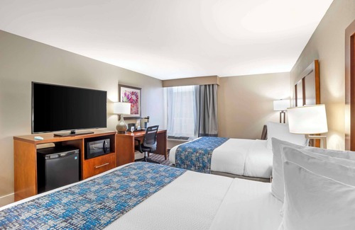 Greenville - Spartanburg Hotel | Best Western Plus Greenville I-385 Inn & Suites