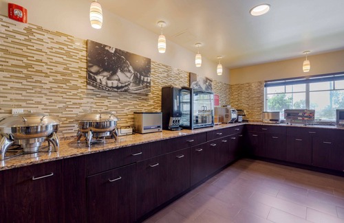 Miami Springs Hotel | Best Western Plus Miami Airport North Hotel & Suites