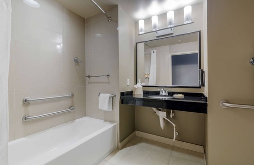 Miami Springs Hotel | Best Western Plus Miami Airport North Hotel & Suites