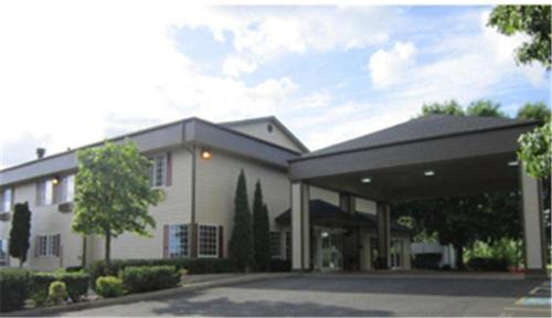 Albany Hotel | Best Western Plus Prairie Inn