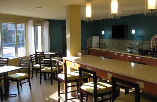 Traverse City Hotel | Best Western Plus Traverse City