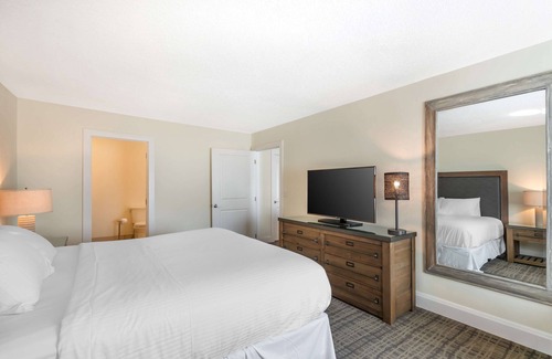 Ames Hotel | Best Western Plus University Park Inn & Suites