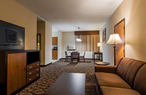 Vancouver Hotel | Best Western Plus Vancouver Mall Dr. Hotel & Suites