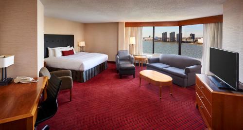 Windsor Hotel | Best Western Plus Waterfront Hotel