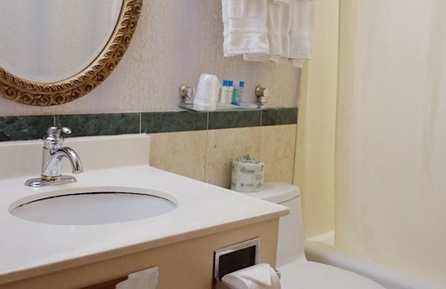 Flushing Chinatown Hotel | Best Western Queens Court Hotel