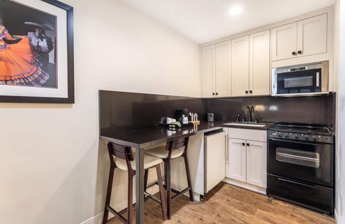 Watsonville Hotel | Best Western Rose Garden Inn