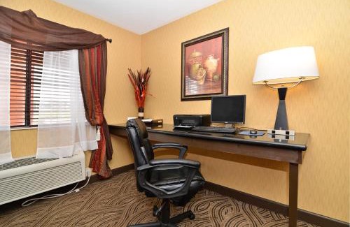 Carbondale Hotel | Best Western Saluki Inn
