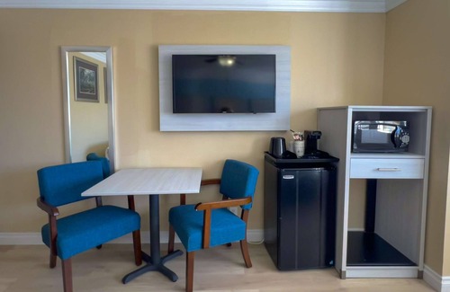 Morro Bay Hotel | Best Western Tradewinds