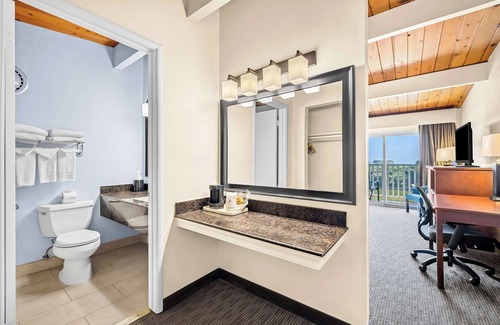 Fort Bragg Hotel | Best Western Vista Manor Lodge