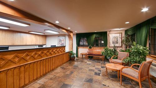 Ashland Hotel | Best Western Windsor Inn