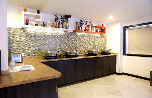 Surat Hotel | Best Western Yuvraj