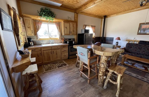 Cody Cottage | Between Cody & Yellowstone Bunkhouse & Fishing On The Shoshone River(Listing #1)
