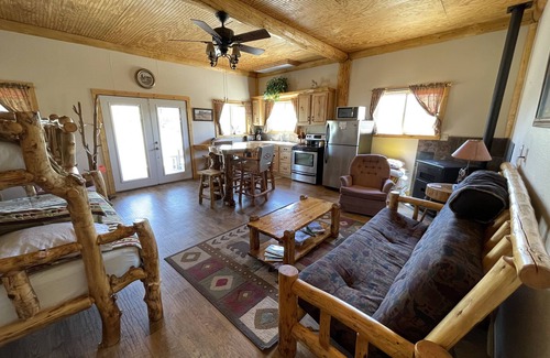 Cody Cottage | Between Cody & Yellowstone Bunkhouse & Fishing On The Shoshone River(Listing #1)
